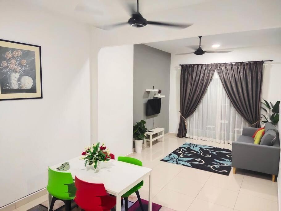 D'Medina @ Icon Residence Kuala Terengganu Bagian luar foto