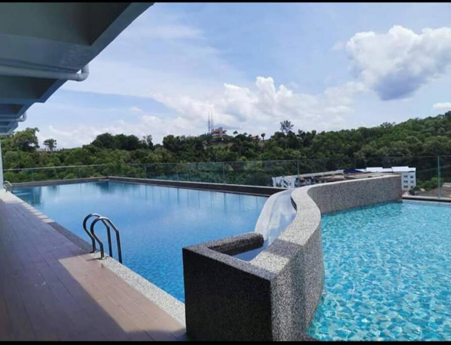 D'Medina @ Icon Residence Kuala Terengganu Bagian luar foto